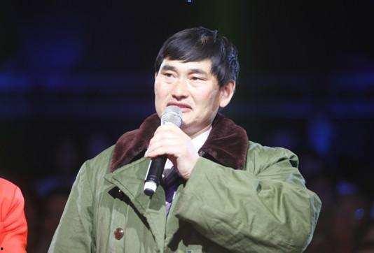 大衣哥的最新爆料,娱乐圈背后的惊人真相 第1张 大衣哥的最新爆料,娱乐圈背后的惊人真相 第1张